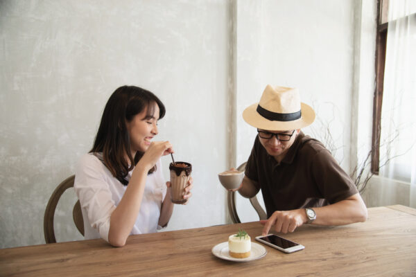 Home Is Where the Romance Is: Couple Activities from Dreamerdate.com