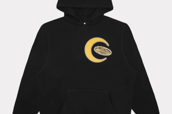 Bold Printed Hoodies That Steal the Spotlight Bold Printed Hoodies That Steal the Spotlight