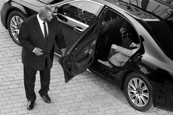 How Calgary Corporate Chauffeuring Elevates Professional Image Calgary Corporate Chauffeuring