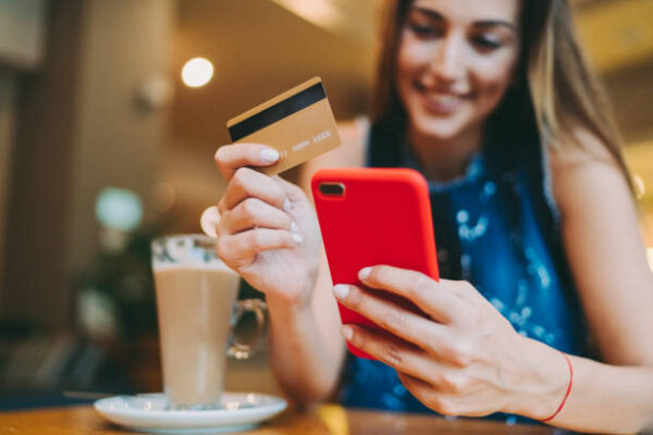 How NFC Business Cards Can Help Freelancers Get More Clients nfc