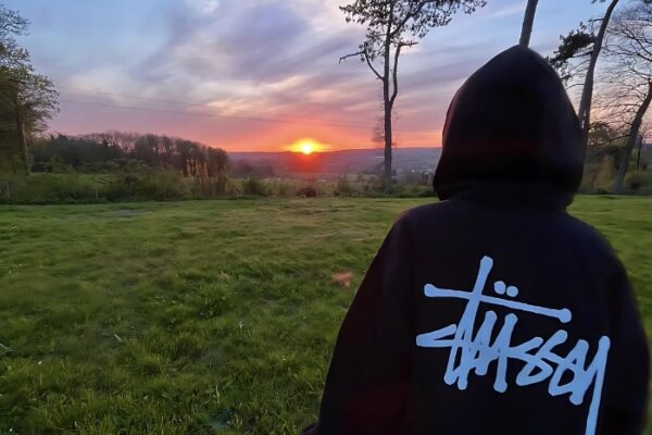 Sudadera Stüssy Fits That Go From Coffee Runs to Night Outs Sudadera Stüssy Fits That Go From Coffee Runs to Night Outs