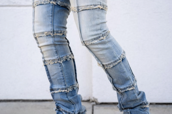 Stacked Jeans: The Denim Trend That’s Defining Modern Style Stacked Jeans: The Denim Trend That’s Defining Modern Style