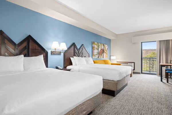 Experience Comfort & Adventure in Style: Discover the Best Poconos Resort Suites at Camelback