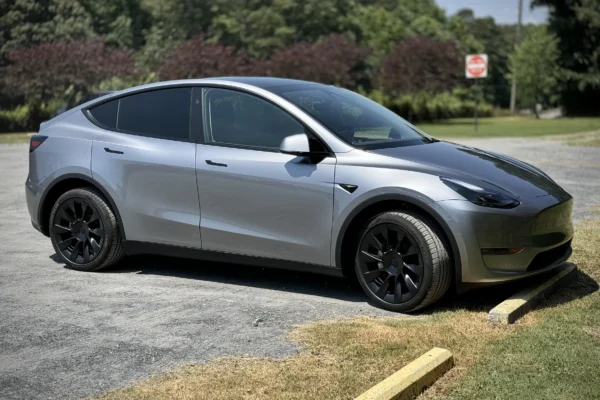 Why Do Tinted Windows Sometimes Bubble After Installation?