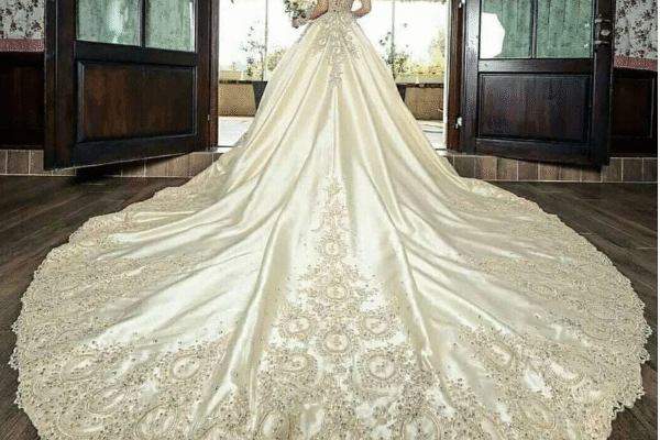 Beyond the Veil: The Timeless Elegance of the Arabian Bridal Dress