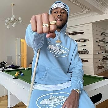 How to Style Corteiz Hoodies with Zach Bryan Tour Merch This Fall Billionaire Studios Tracksuit