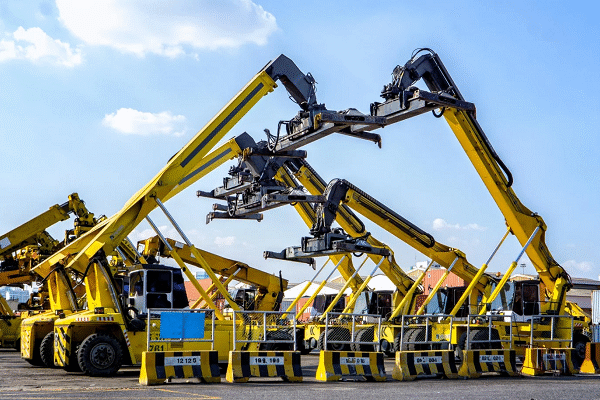 Why Rental Machinery in Dubai is the Smart Choice for Contractors Why Rental Machinery in Dubai is the Smart Choice for Contractors